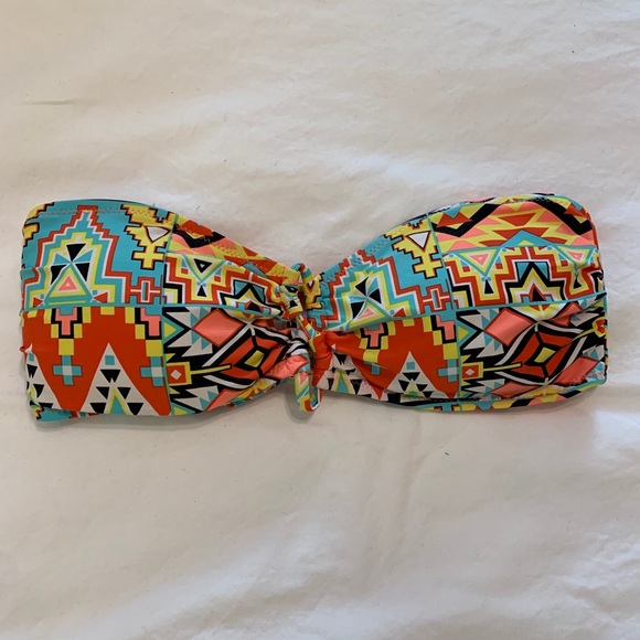 Bikini top - Picture 1 of 3